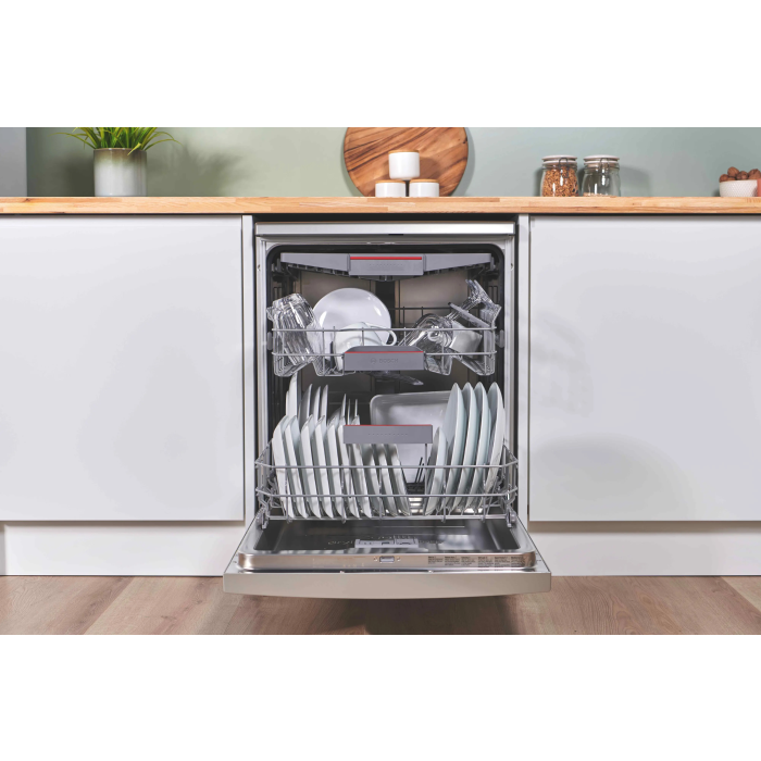 Bosch SMS6ZCI10G Silver Dishwasher with WiFi 14 Settings
