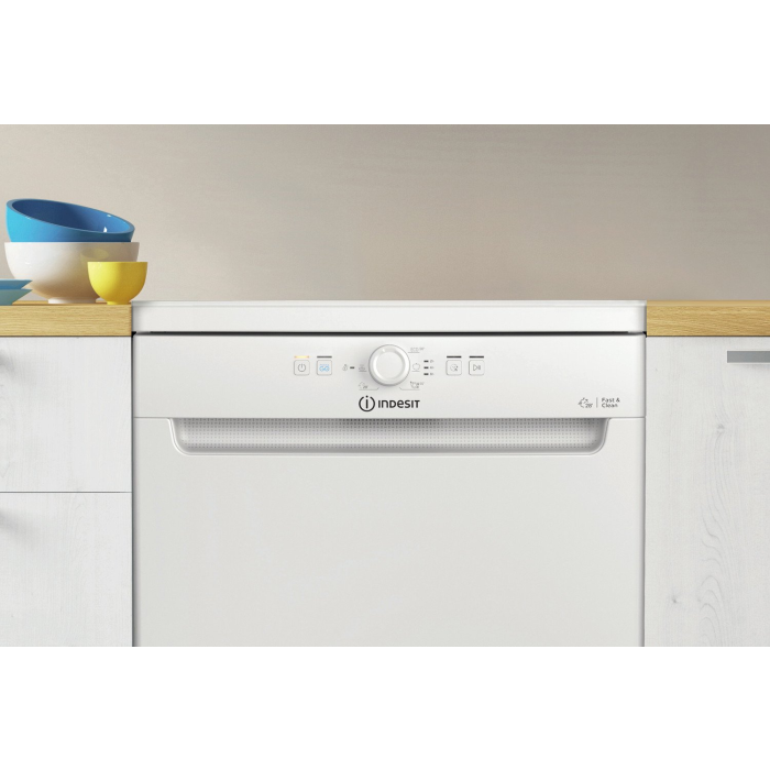 Indesit D2F HK26 UK D2FHK26UK 60cm Dishwasher - White - 14 Place Setting