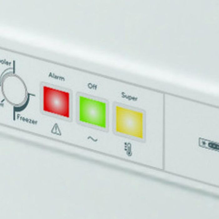 Indesit OS2A250H21 Freestanding Chest Freezer