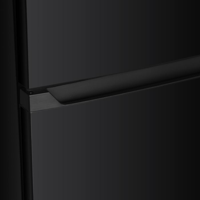 Montpellier MNF167EBK 54.5cm 50/50 No Frost Fridge Freezer - Black