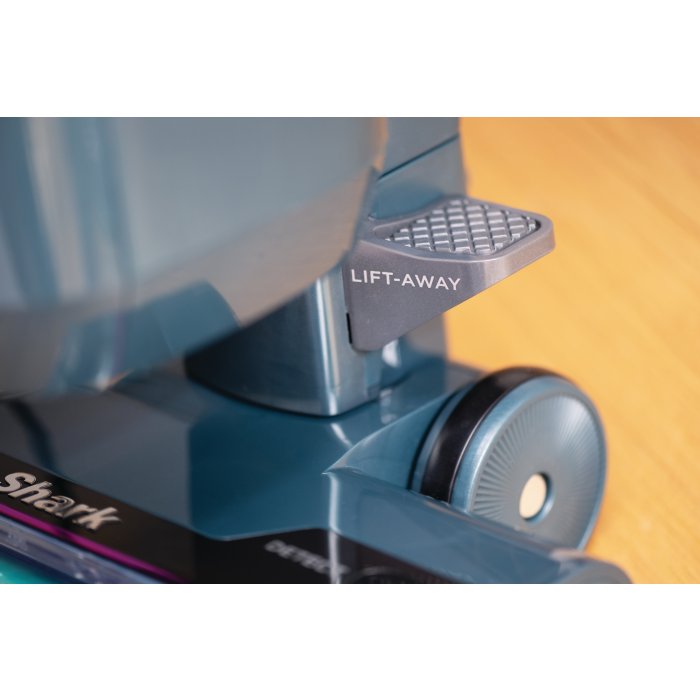 Shark LA791UKT Vacuum with Advanced Cleaning Features